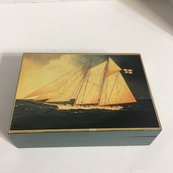Neat English Ship Lacquered Trinket Box!
